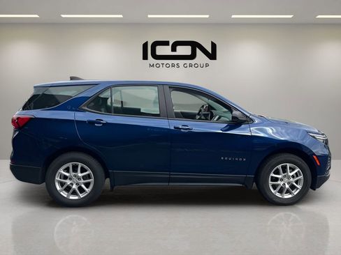Used 2022 Chevrolet Equinox LS AWD/4WD image 6