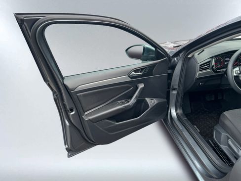 Used 2021 Volkswagen Jetta S w/ Driver Assistance Package image 16