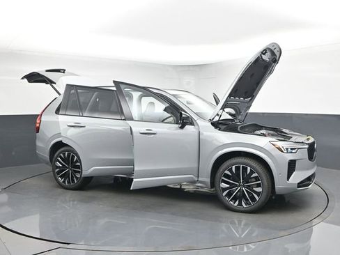 New 2026 Volvo XC90 B6 Ultra w/ Lounge Package image 54