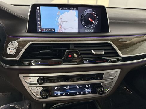Used 2019 BMW 750i xDrive w/ Executive Package AWD/4WD image 21