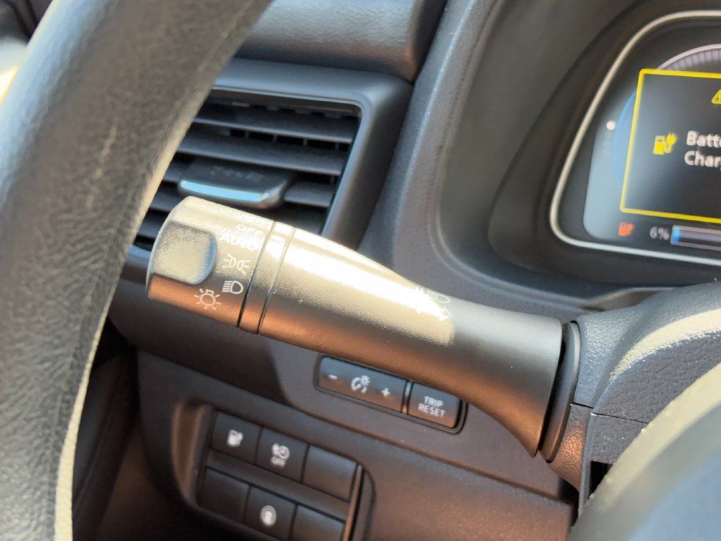Used 2025 Nissan Leaf S FWD image 14