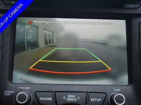 Used 2015 Hyundai Veloster RE:FLEX Edition image 4