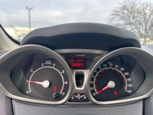 Used 2012 Ford Fiesta SE image 15