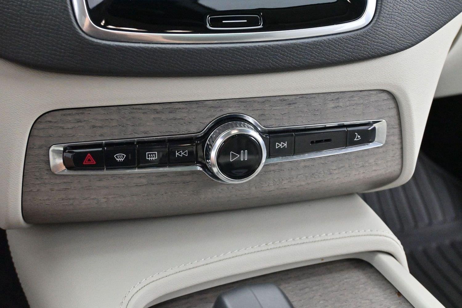 Used 2023 Volvo XC90 B6 Plus w/ Protection Package AWD/4WD image 25
