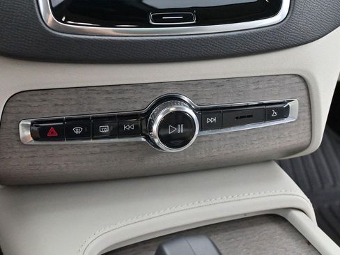 Used 2023 Volvo XC90 B6 Plus w/ Protection Package AWD/4WD image 25