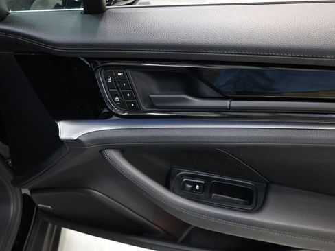 Used 2025 Porsche Panamera image 66