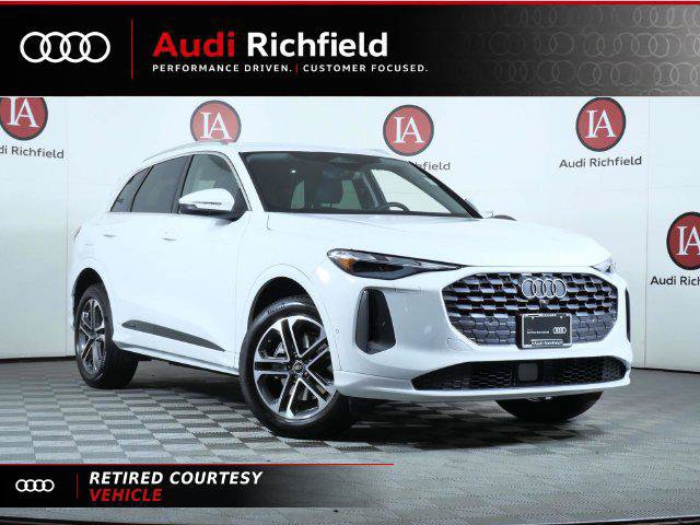 Certified 2025 Audi Q5 Premium w/ Convenience Package AWD/4WD image 1