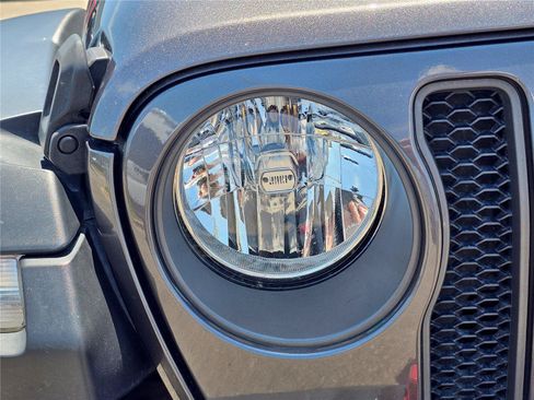Used 2021 Jeep Wrangler Unlimited Rubicon AWD/4WD image 4