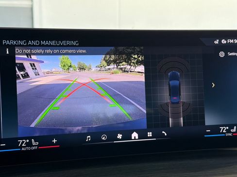 Used 2025 BMW i4 eDrive40 w/ M Sport Package RWD image 25