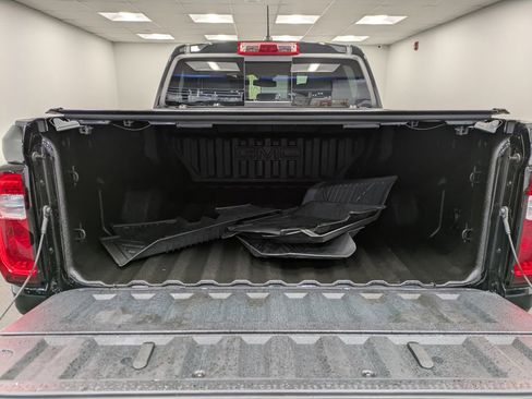 Used 2025 GMC Canyon Denali AWD/4WD image 25