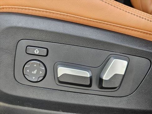 New 2026 BMW X5 xDrive50e w/ Premium Package image 4