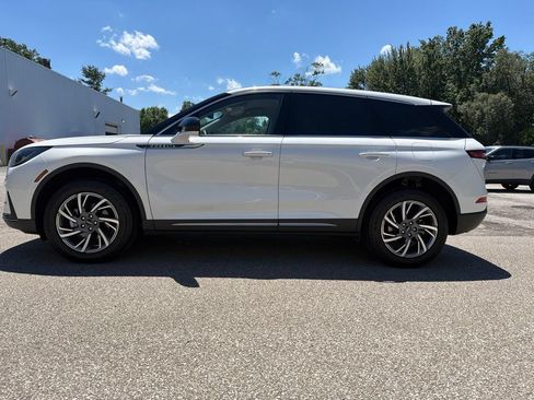 Used 2023 Lincoln Corsair FWD image 16