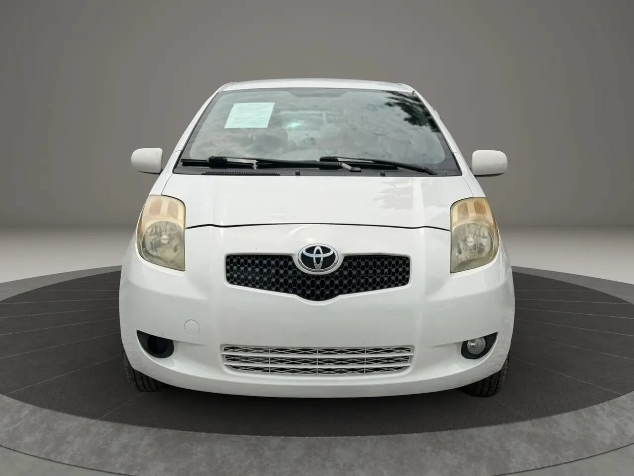 Used 2008 Toyota Yaris S FWD image 2