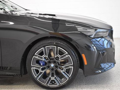 New 2027 BMW i5 xDrive40 w/ M Sport Package AWD/4WD image 13