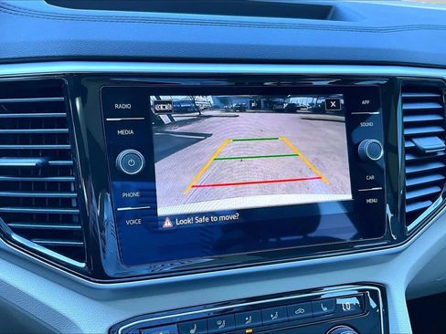Used 2023 Volkswagen Atlas SE w/ Panoramic Sunroof Package AWD/4WD image 27