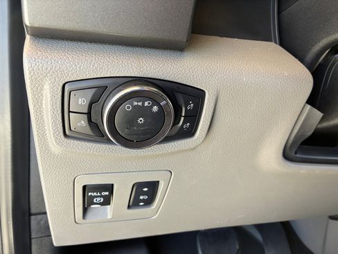 Used 2018 Ford F150 XLT w/ Equipment Group 302A Luxury image 26