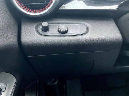 Used 2024 Chevrolet Trax RS w/ Driver Confidence Package image 37