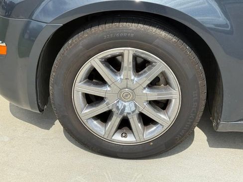 Used 2007 Chrysler 300 C RWD image 5