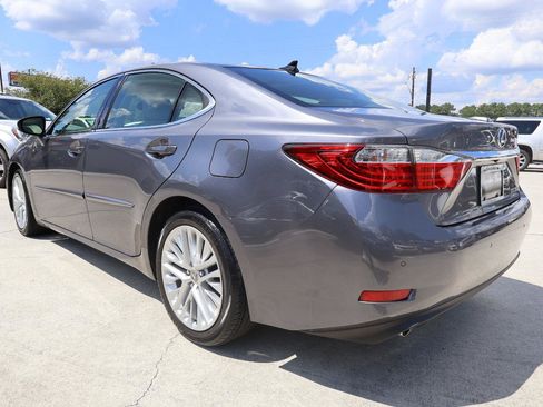 Used 2014 Lexus ES 350 FWD image 4