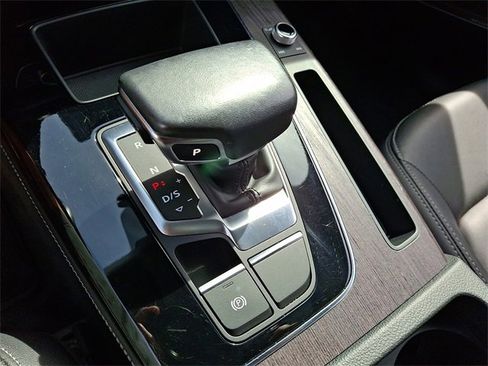 Certified 2023 Audi Q5 2.0T Premium Plus w/ Premium Plus Package image 16