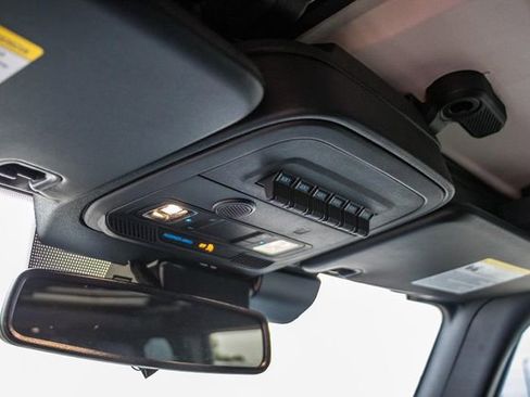 Certified 2025 Ford Bronco Heritage Edition image 30