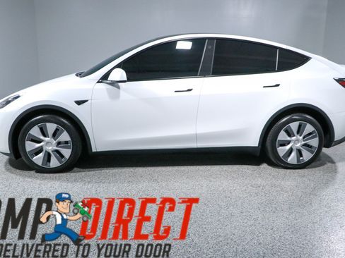 Used 2023 Tesla Model Y Long Range AWD/4WD image 10