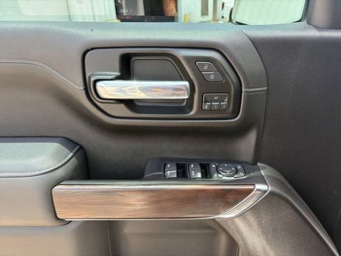 Used 2021 GMC Sierra 1500 SLT RWD image 4