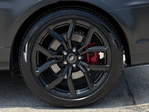 Used 2022 Land Rover Range Rover Sport SVR Carbon Edition AWD/4WD image 56