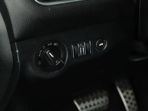 Used 2018 Dodge Challenger R/T Scat Pack image 7