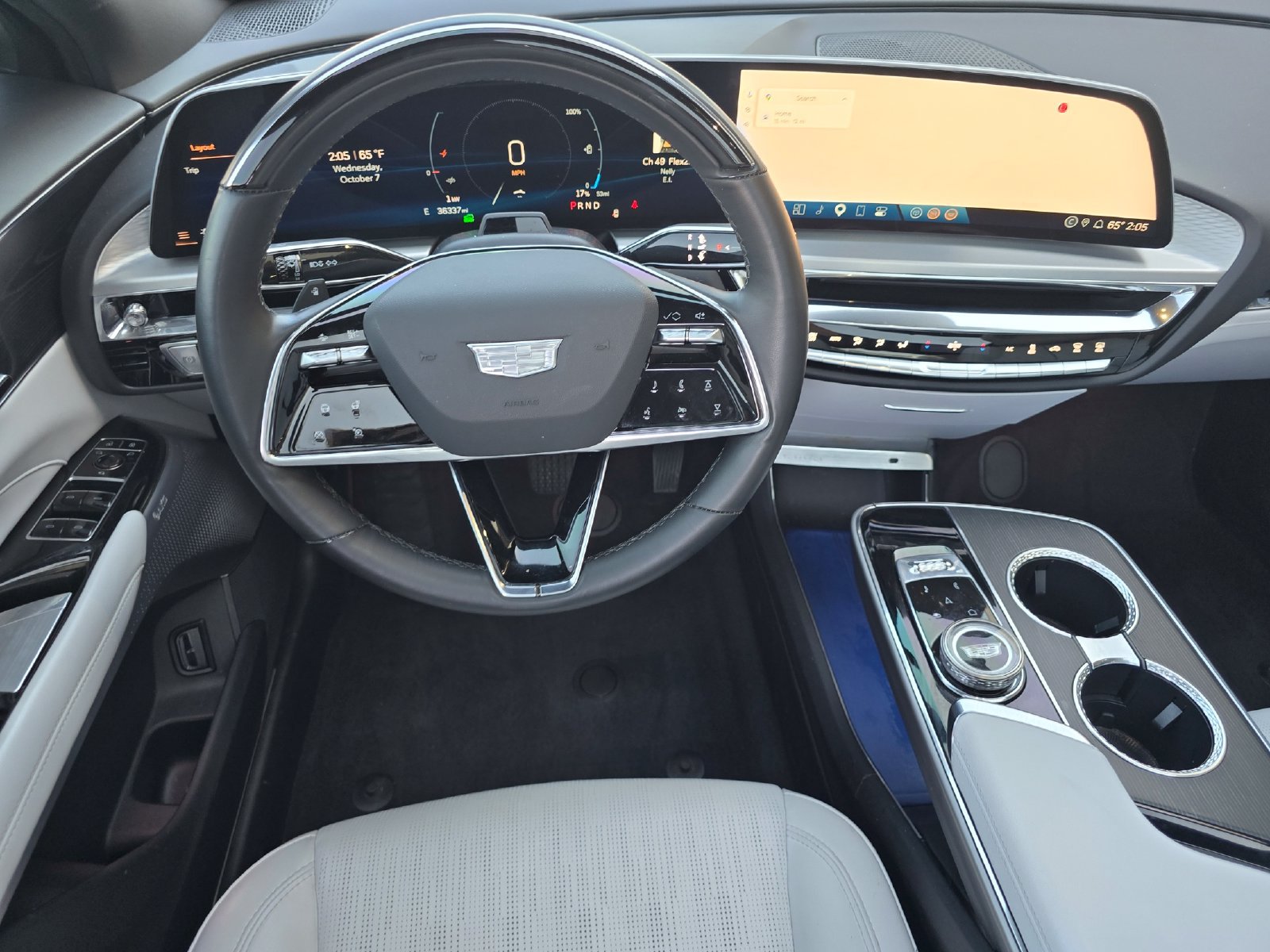 Used 2024 Cadillac Lyriq Sport AWD/4WD image 28