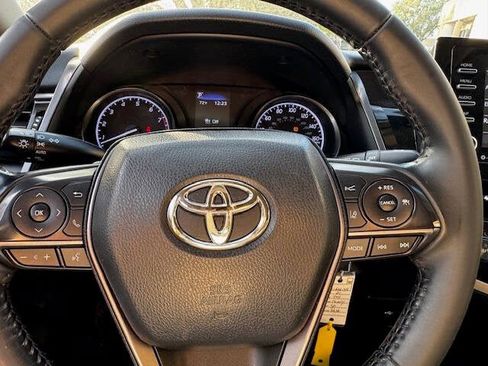 Used 2021 Toyota Camry SE image 47