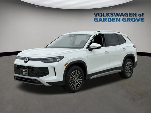 New 2025 Volkswagen Tiguan S image 6