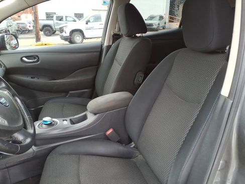 Used 2015 Nissan Leaf S FWD image 10
