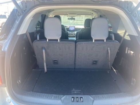 Used 2021 Ford Explorer XLT w/ Equipment Group 202A image 21