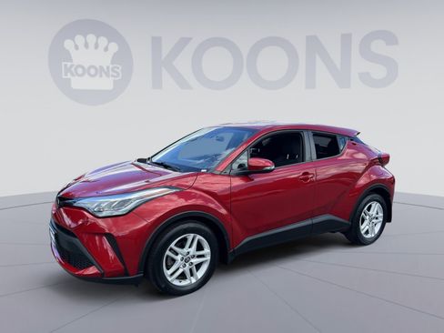 Used 2020 Toyota C-HR LE FWD image 1