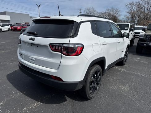 New 2026 Jeep Compass Latitude AWD/4WD image 5