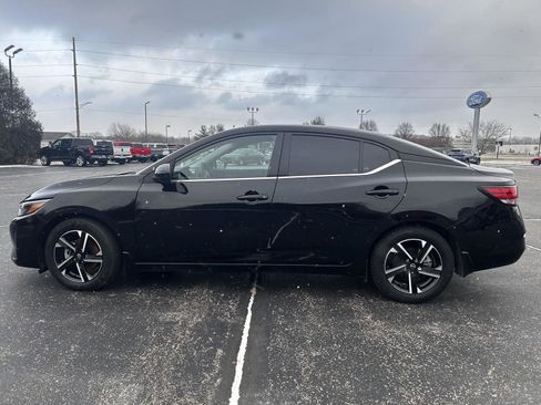 Used 2025 Nissan Sentra SV image 8