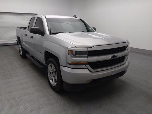 Used 2017 Chevrolet Silverado 1500 Custom w/ Custom Convenience Package RWD image 13