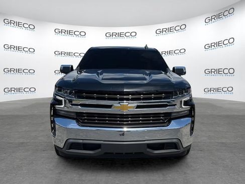 Used 2022 Chevrolet Silverado 1500 LT RWD image 2