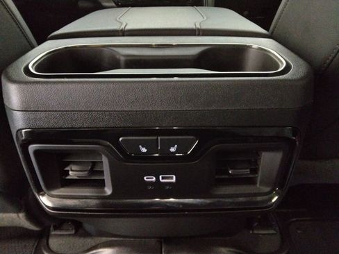 Used 2024 GMC Sierra 1500 AT4 w/ Technology Package image 37