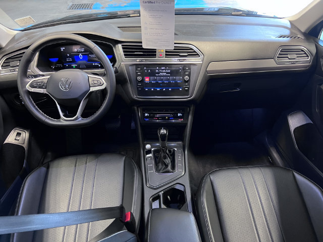 Certified 2024 Volkswagen Tiguan SE FWD image 19