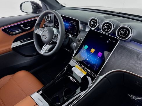 New 2026 Mercedes-Benz GLC 300 image 15