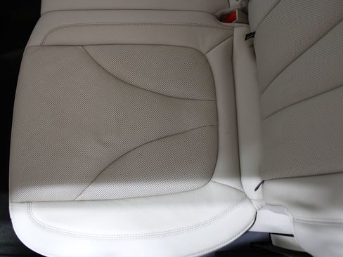 Used 2019 Lincoln Nautilus Reserve AWD/4WD image 17