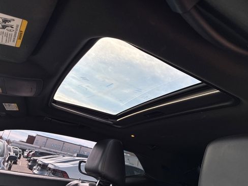 Used 2015 Dodge Challenger SXT Plus w/ Sound Group II image 22