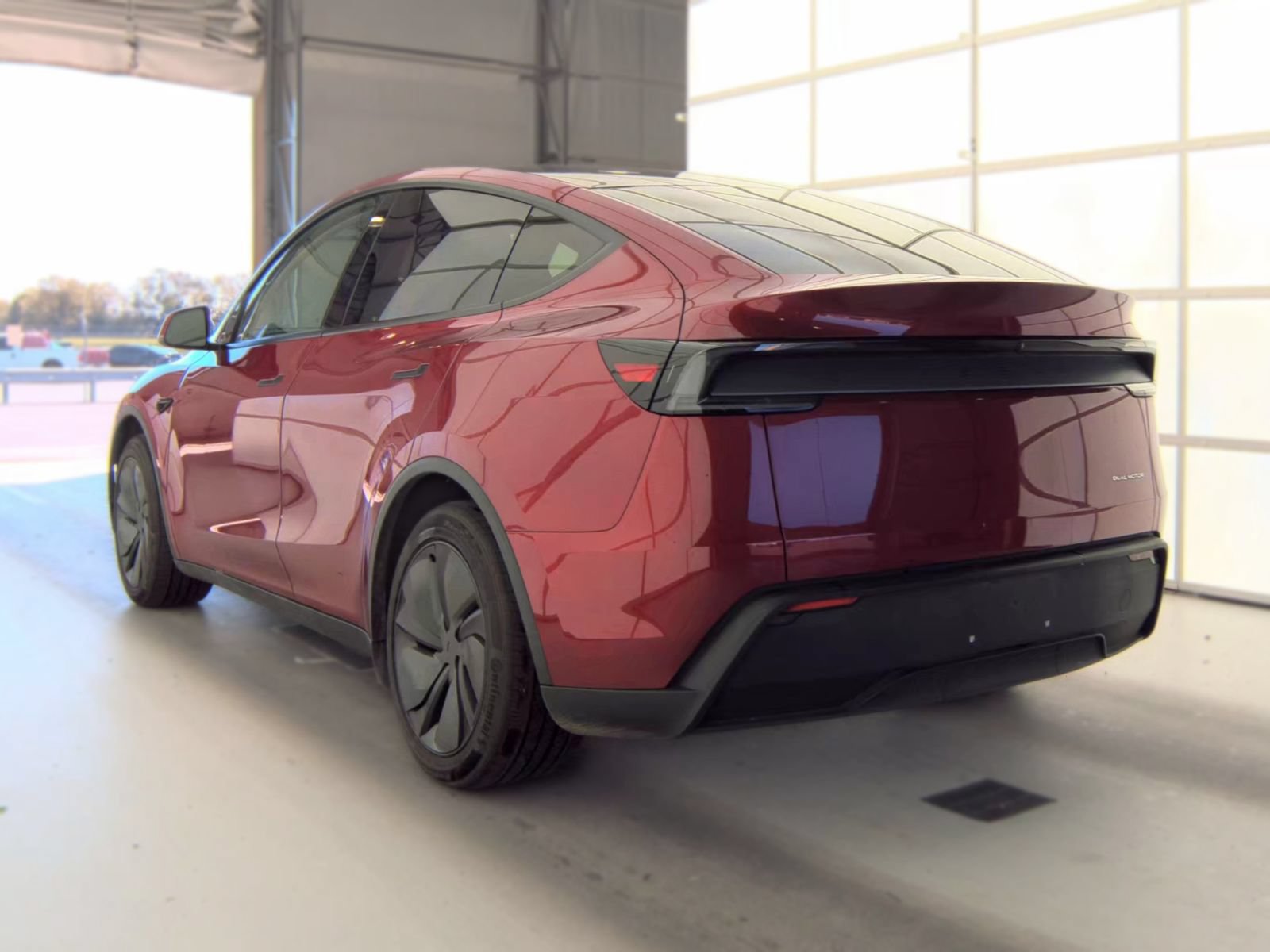 Used 2026 Tesla Model Y Long Range AWD/4WD image 6