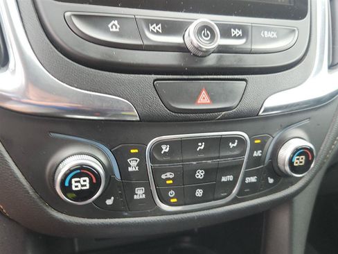Used 2020 Chevrolet Equinox Premier w/ LPO, Floor Liner Package AWD/4WD image 18