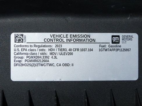 Used 2023 GMC Savana 2500 4.3L V6 GAS*2500*135 WB*FACTO w/ Driver Convenience Package image 39