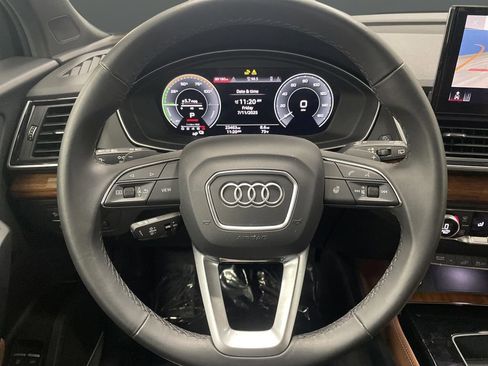 Used 2024 Audi Q5 e Premium Plus w/ Premium Plus Package image 18