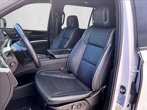 Used 2022 Cadillac Escalade ESV Sport w/ Touring Package RWD image 26