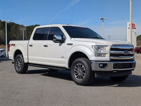 Used 2017 Ford F150 Lariat w/ Equipment Group 502A Luxury image 7